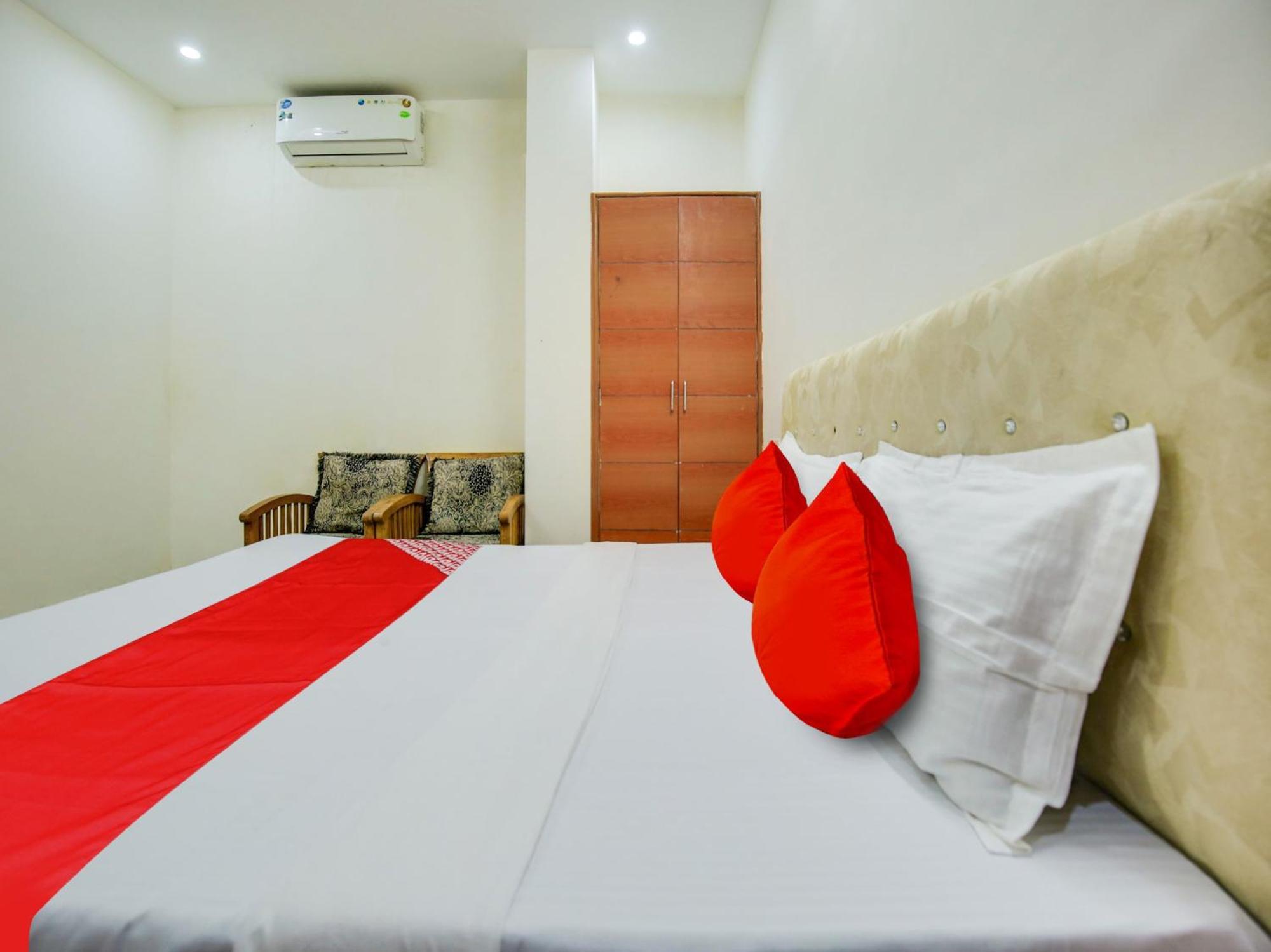Hotel O Platinum Inn Nayagaon Экстерьер фото